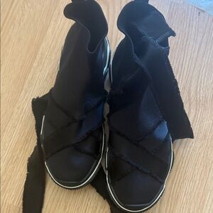 RED Valentino Black Wrapped Fabric High-Top Sneakers